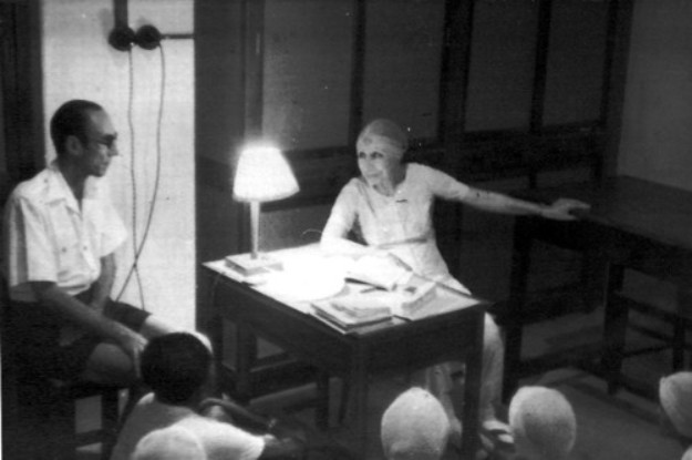File:Mother smiling at Pavitra, 1950.jpg